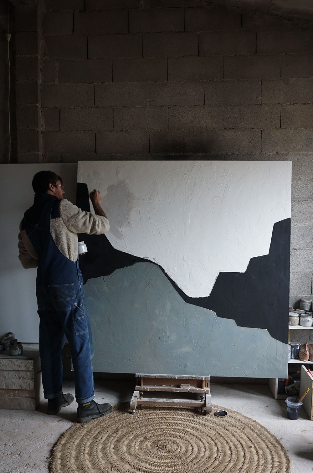 Jaume Roig painting studio